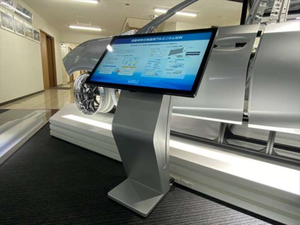 touchpanel-signage_img | ヤマトサイネージ タッチパネル式デジタルサイネージ