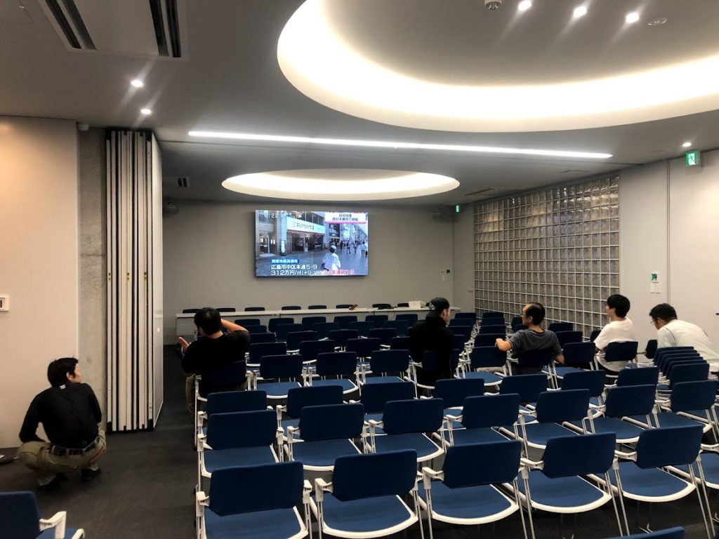 conference-room-multi-display15_img- | ヤマトサイネージ 会議室のマルチディスプレイ
