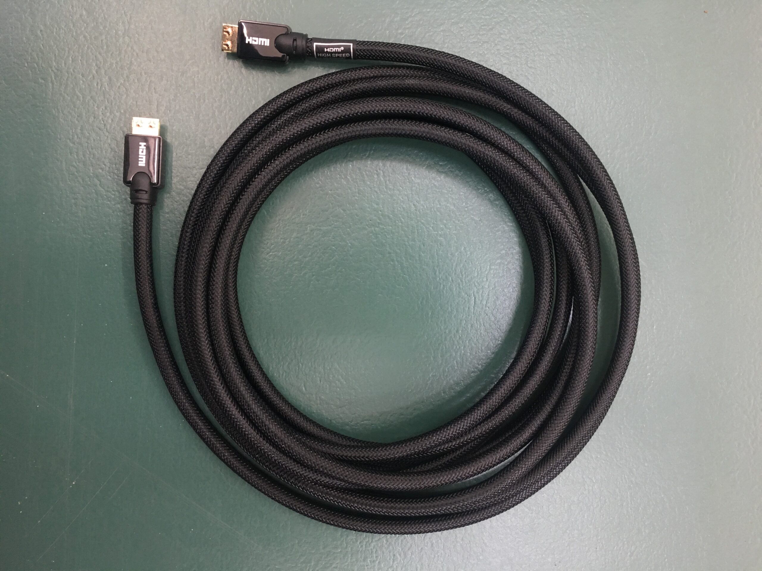 column-apple-product3_img | ヤマトサイネージ HDMIケーブル