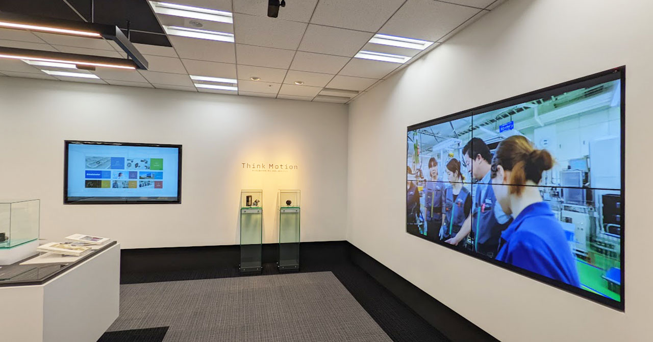show-room-multi-display3_img | ヤマトサイネージ ショールームの大画面